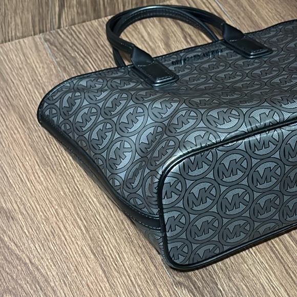 🔥🔥🔥Michael Kors Jodie Small Logo Jacquard Tote Bag🔥🔥🔥 - Picture 5 of 16